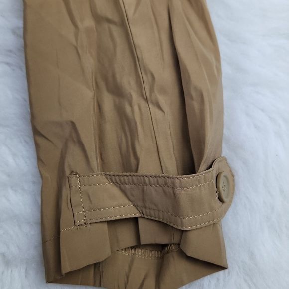 NWT Max Studio Khaki Cargo Pockets Jogger Pants; Tag says Sz 10;Fits like a 6/8. - Picture 4 of 7